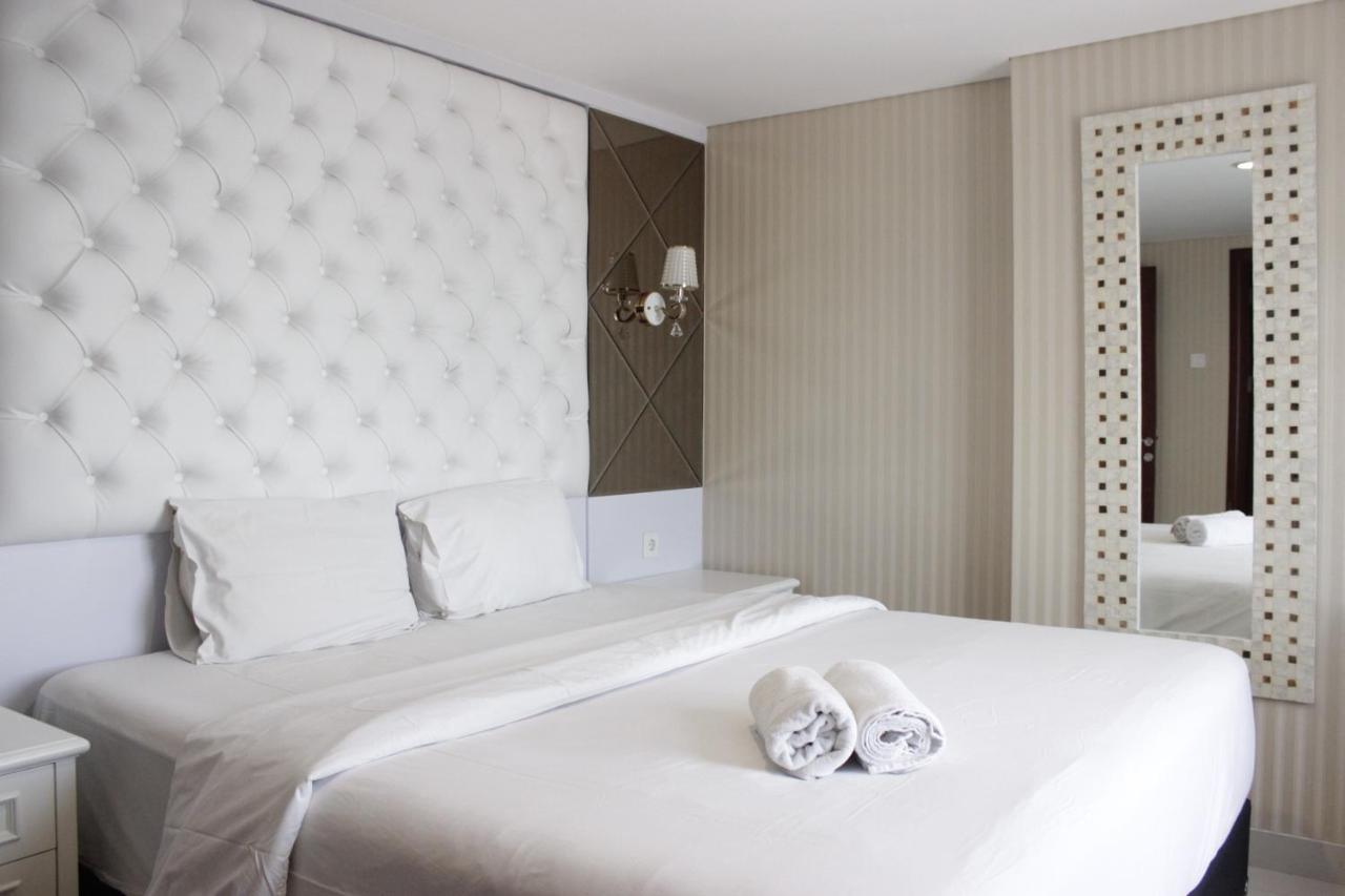 Cozy 2br At Tamansari Tera Near Bip By Travelio Apartemen