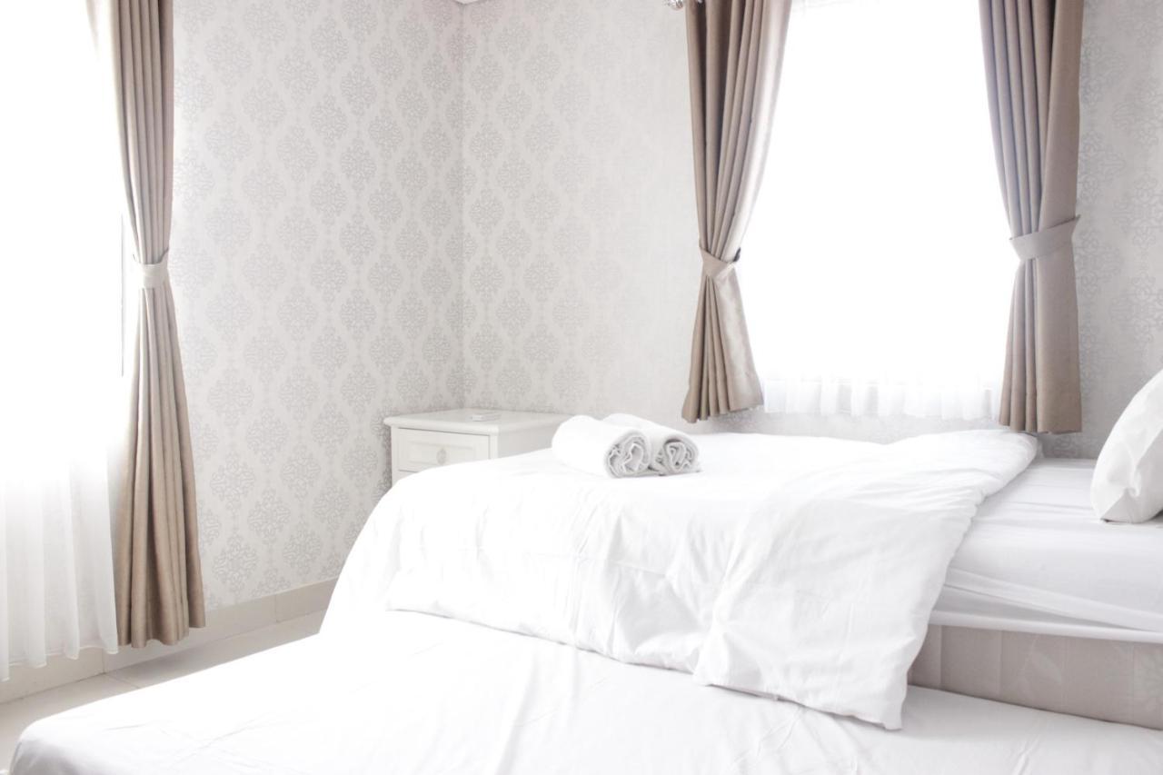 Cozy 2br At Tamansari Tera Near Bip By Travelio Apartemen