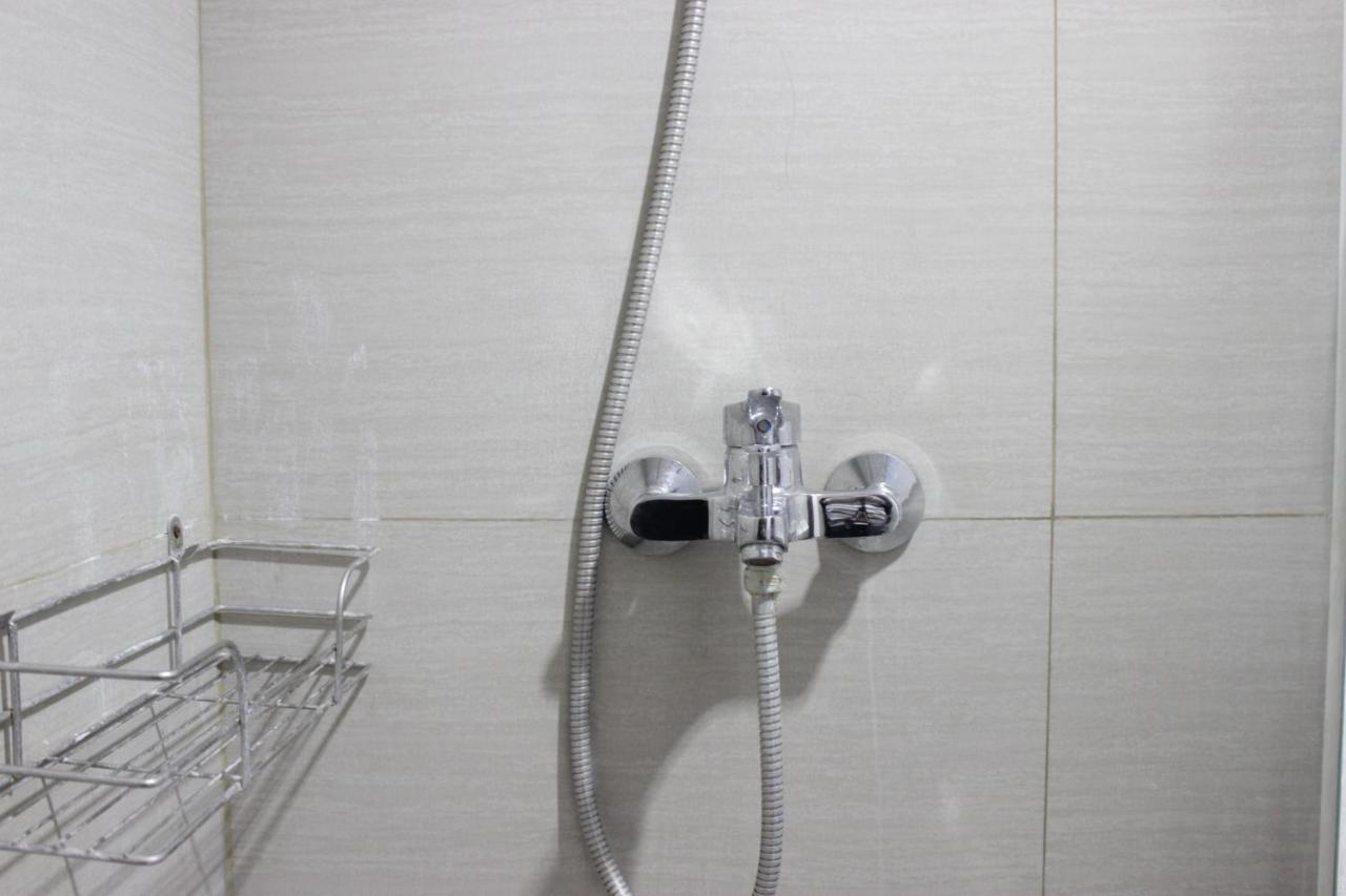 Cozy 2br At Tamansari Tera Near Bip By Travelio Apartemen